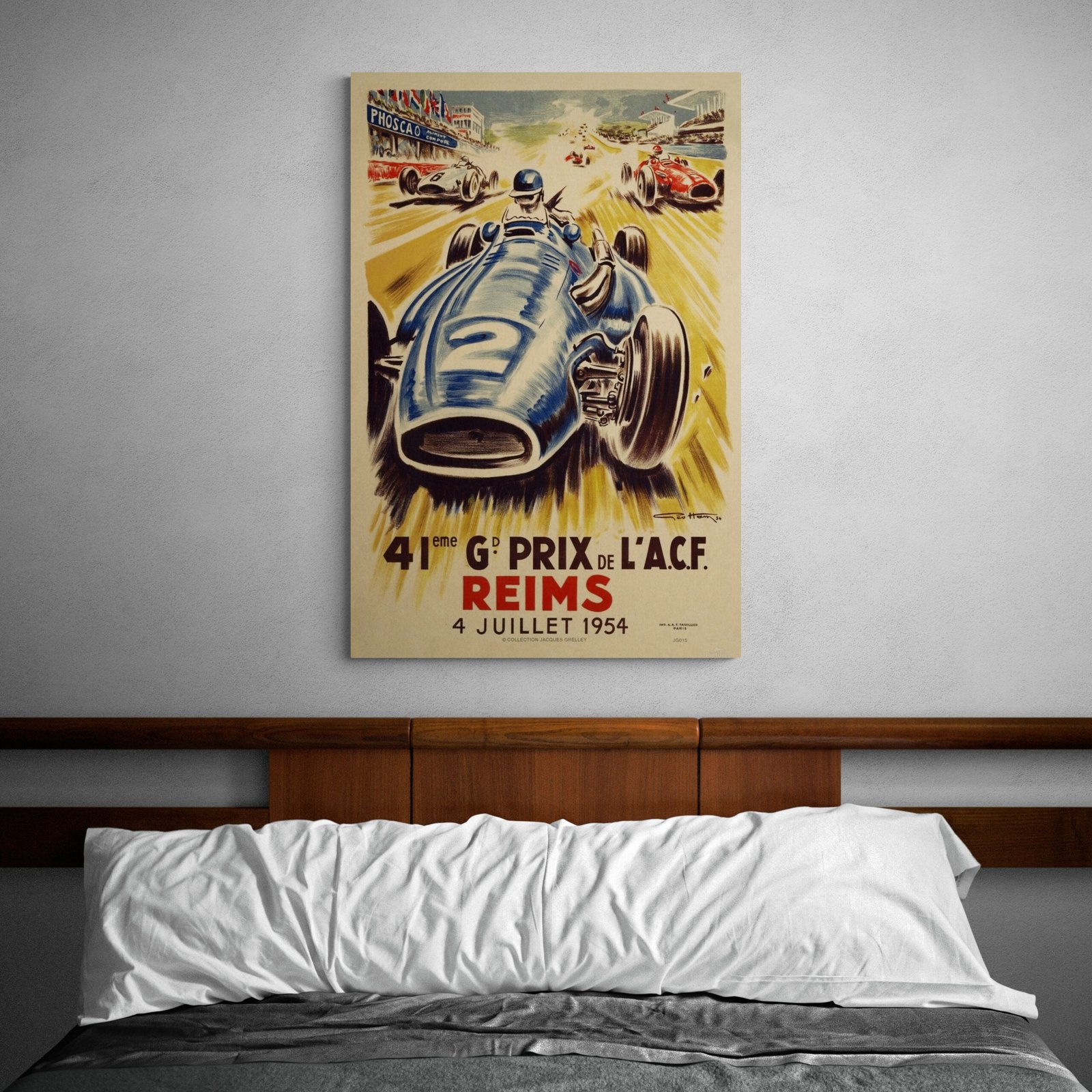 Cosy_bed_with_solid_wood_frame-3